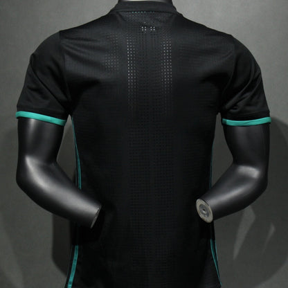 Jersey Real Madrid 2017-18 Visitante negro, foto 2 de 7