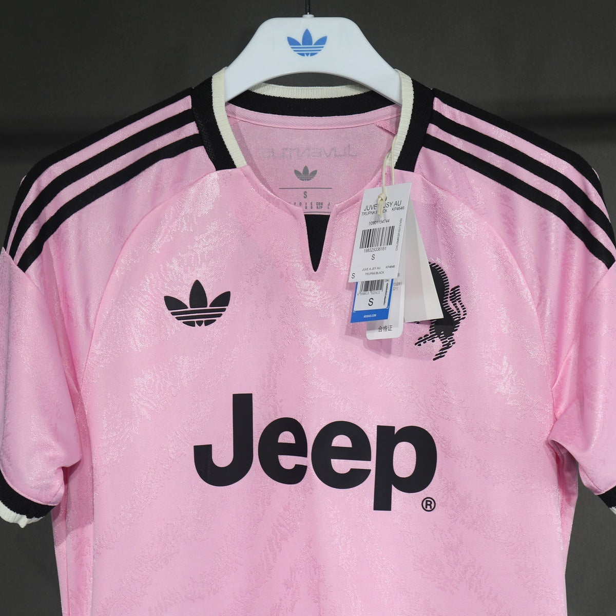 Jersey Juventus 2026-27 Visitante rosa, foto 7 de 7
