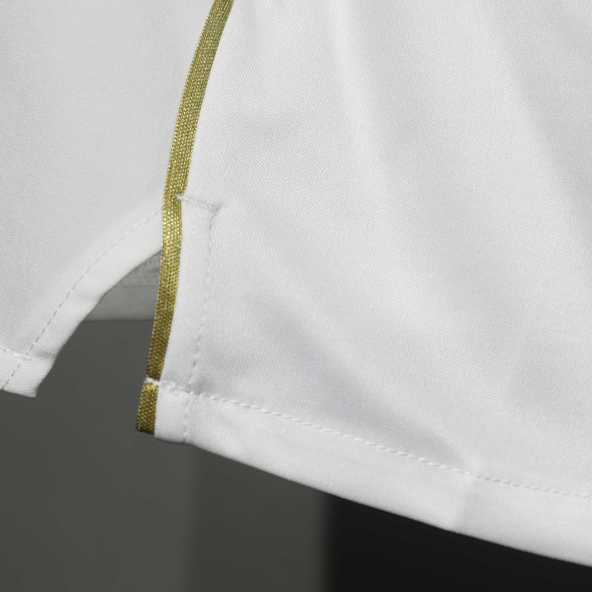 Short Aston Villa adidas 2025 Local blanco, foto 3 de 6
