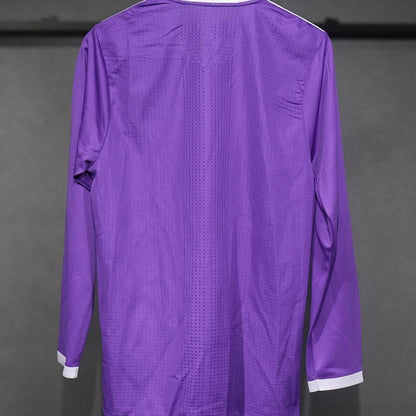 Jersey Real Madrid 2016-17 Visitante morado, foto 8 de 12