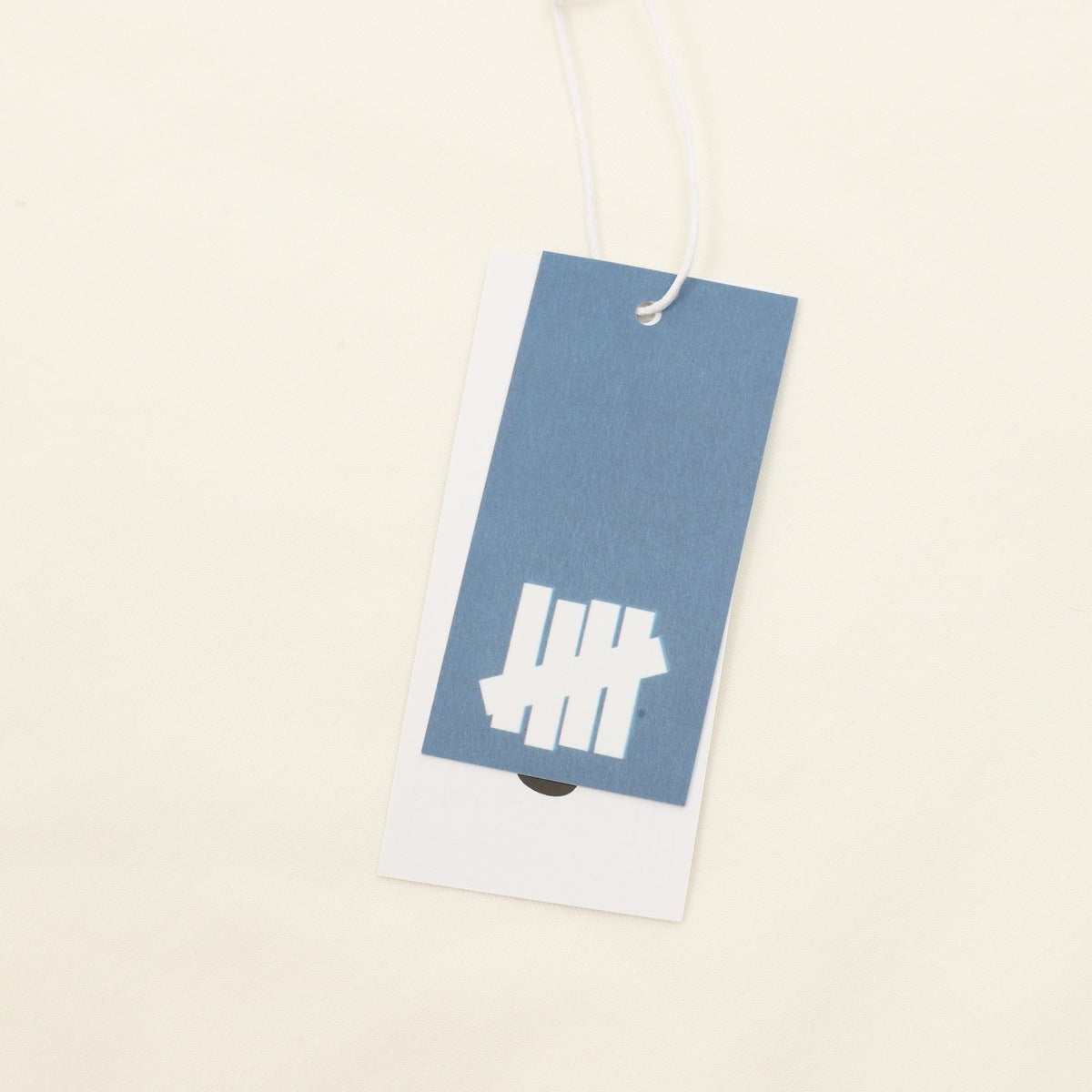 Playera Undefeated Beige, foto 4 de 8