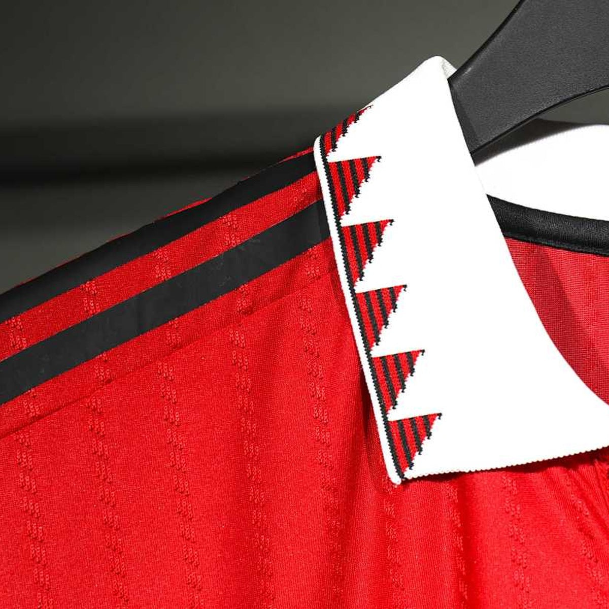 Jersey Manchester United 2022-23 Local rojo, foto 5 de 8