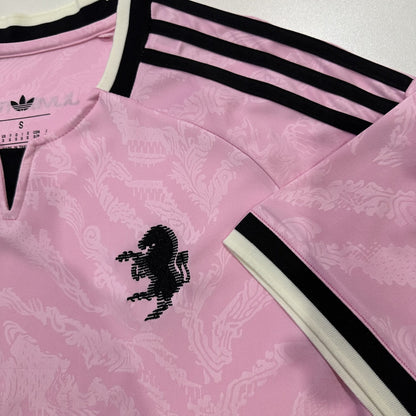 Jersey Juventus 2026-27 Visitante rosa, foto 8 de 8