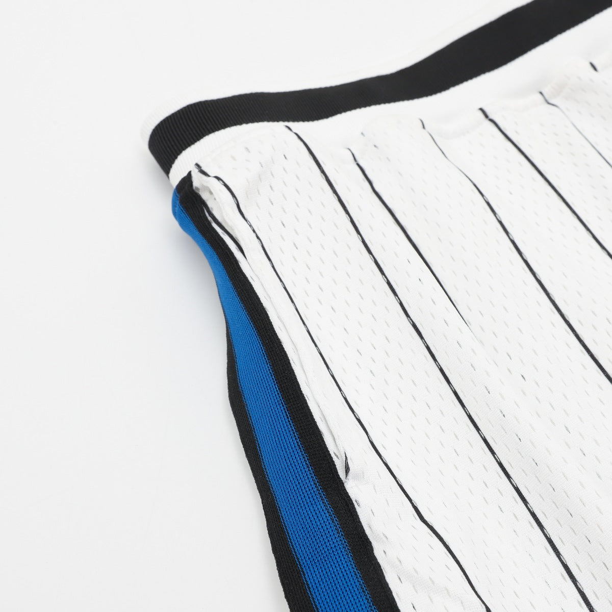Short UNDEFEATED Blanco, foto 6 de 9