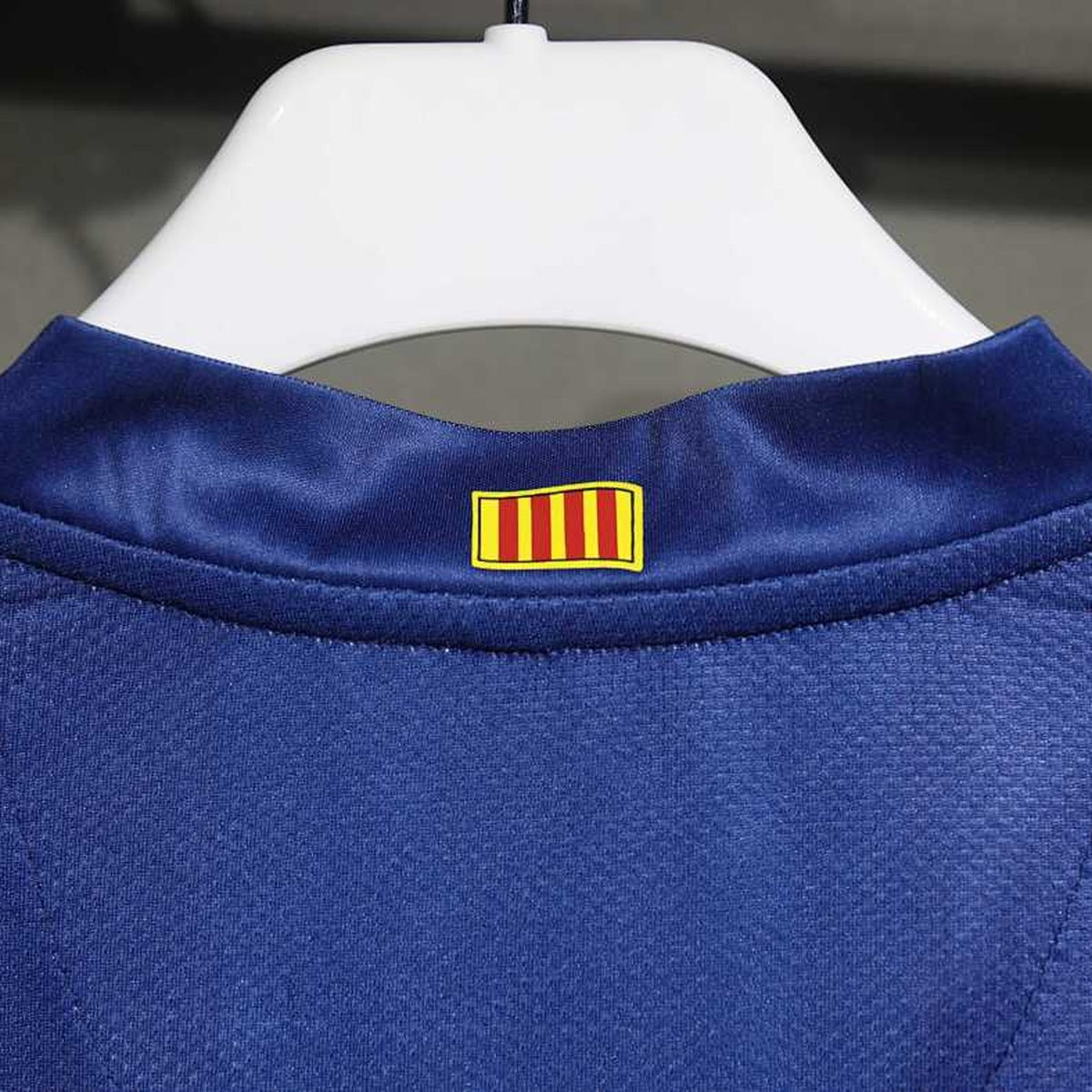 Jersey FC Barcelona 2007-08 Local rojo, foto 3 de 6