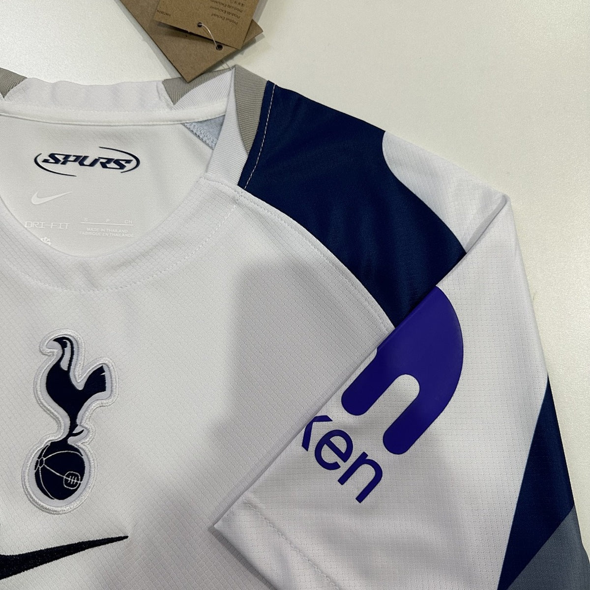 Jersey Tottenham 2025-26 Local blanco, foto 8 de 8