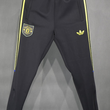Conjunto Manchester United adidas 2026 Negro, foto 8 de 12