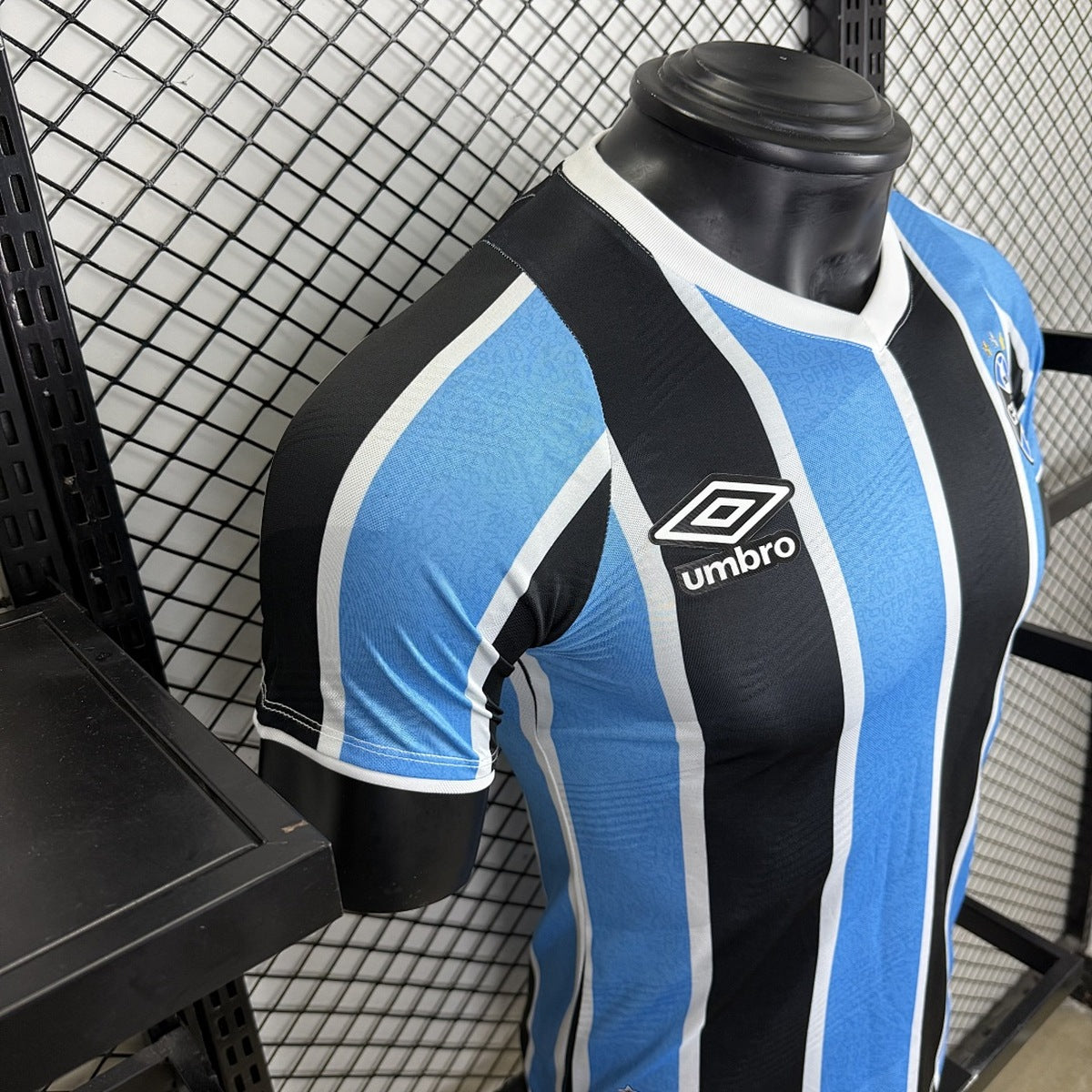Jersey Grêmio Foot-Ball Porto Alegrense 2024-25 Local azul, foto 9 de 11