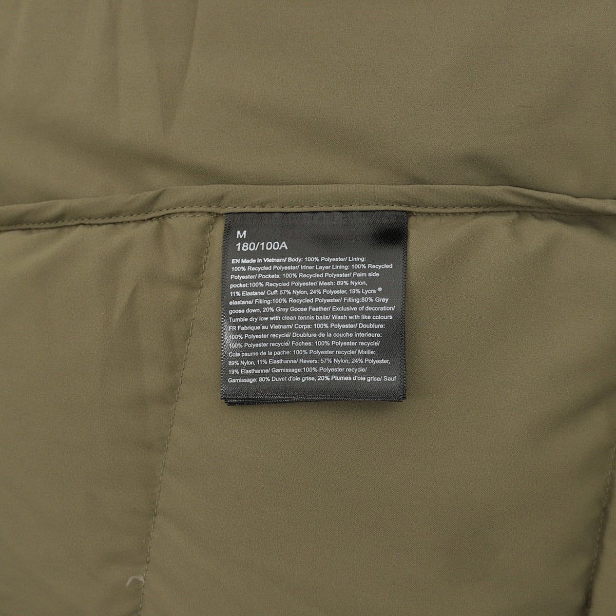 Chamarra lululemon Wunder Puff Verde, foto 2 de 9