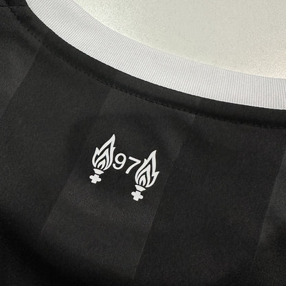 Jersey Liverpool 2025-26 Portero negro, foto 8 de 9
