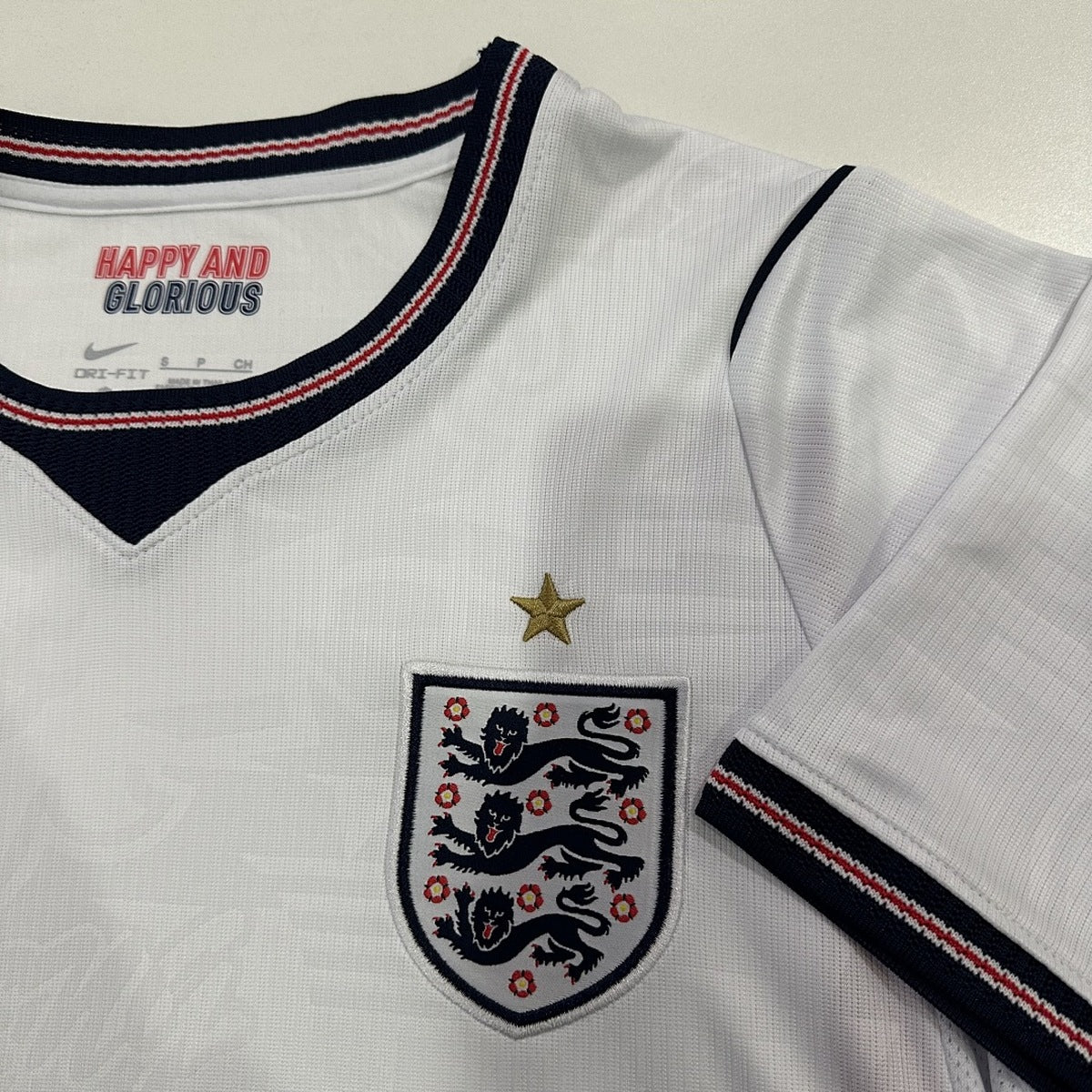 Jersey Inglaterra 2026 Local blanco, foto 9 de 9