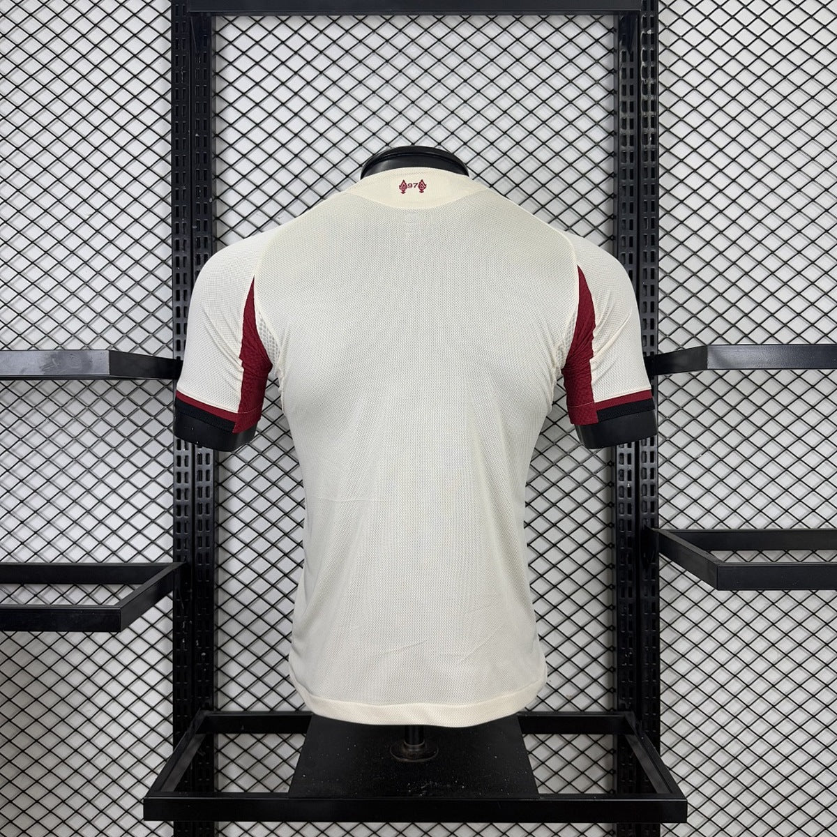 Jersey Liverpool 2025-26 Visitante beige, foto 9 de 9