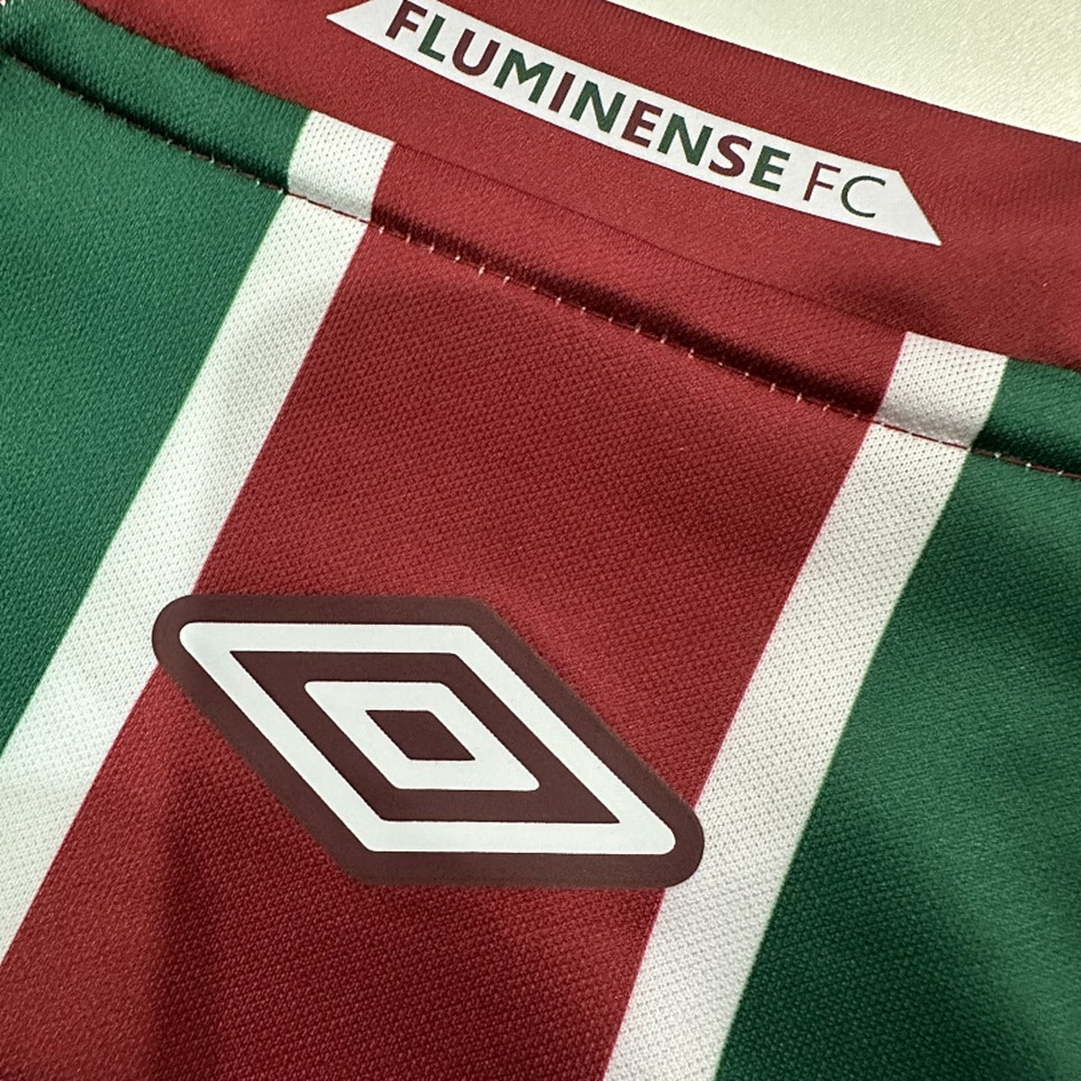 Jersey Fluminense 2025-26 Local rojo, foto 8 de 8