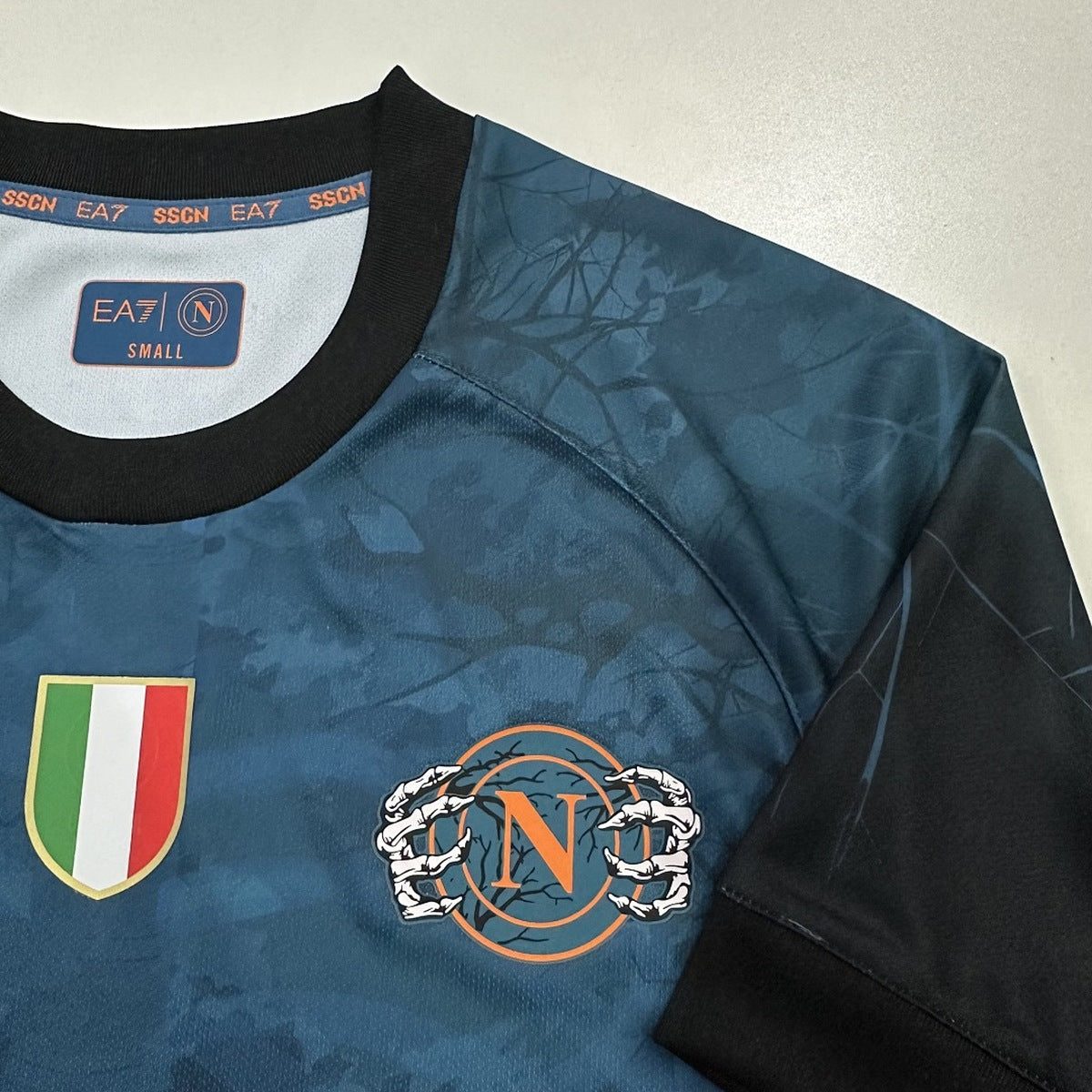Jersey Napoli 2025-26 Edición Especial Halloween azul, foto 8 de 8