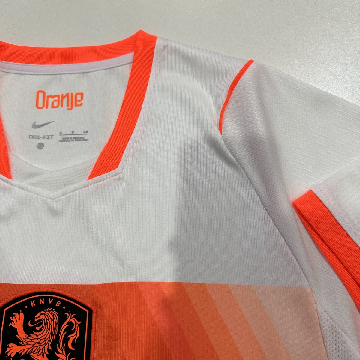 Jersey Países Bajos 2026 Visitante blanco, foto 9 de 9