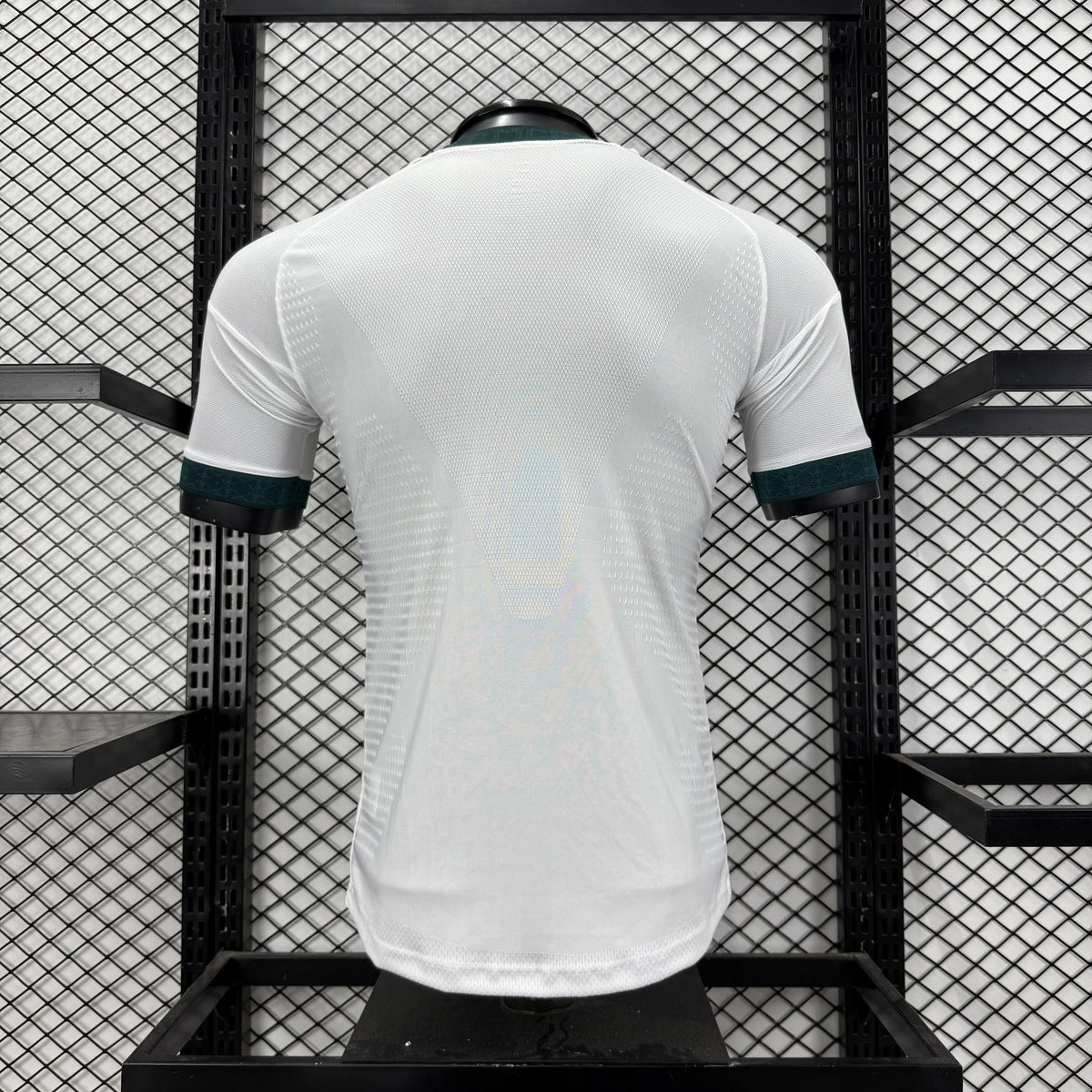 Jersey Real Madrid 2026-27 Local blanco, foto 9 de 9