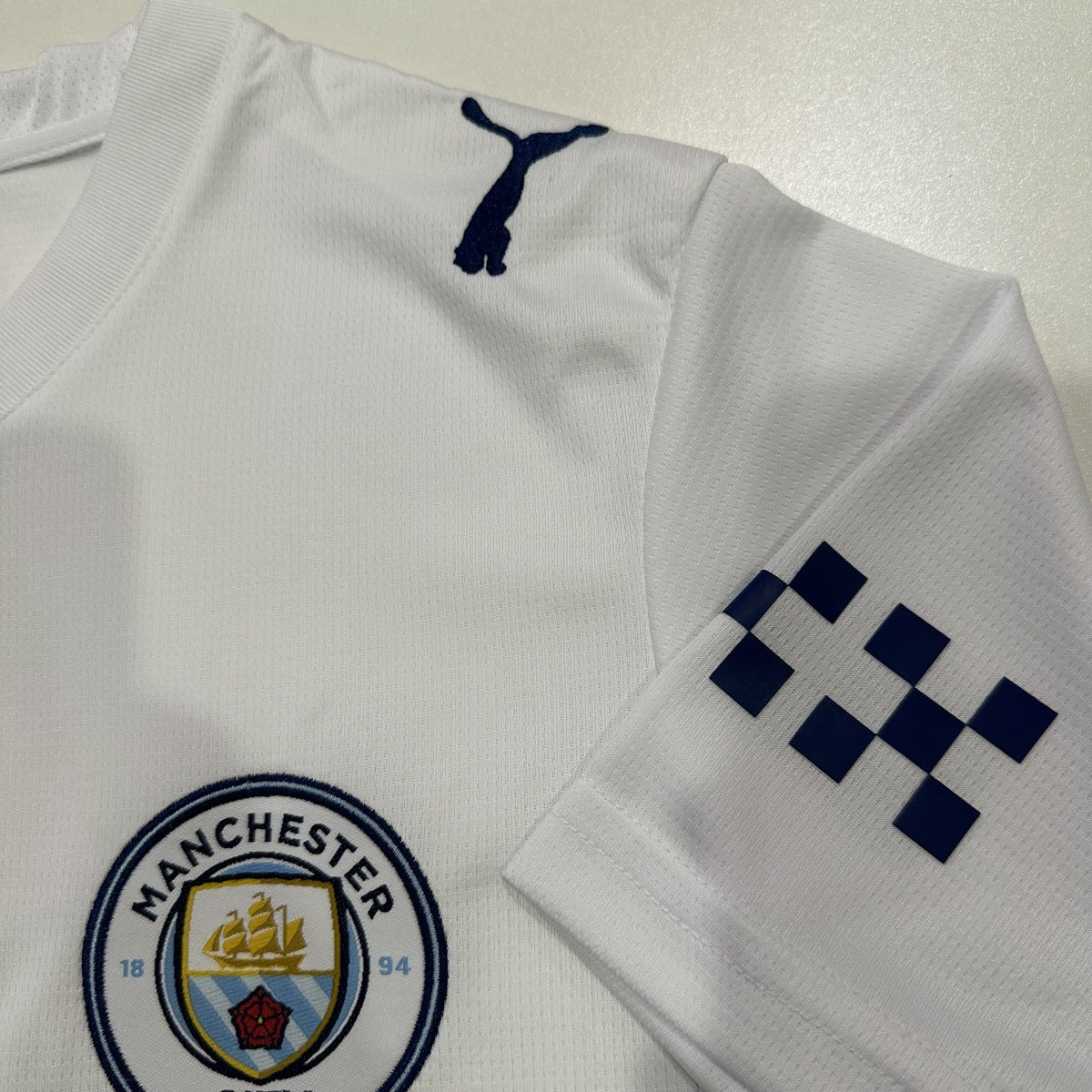 Jersey Manchester City 2026-27 Tercero blanco, foto 8 de 8