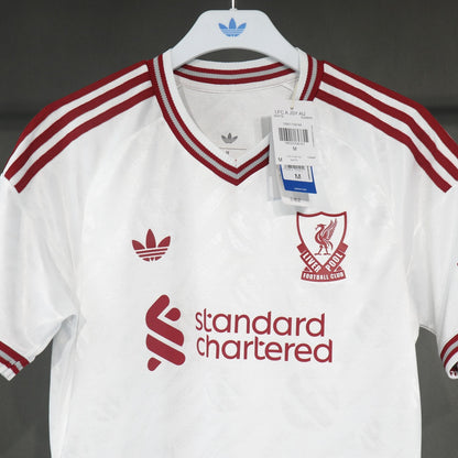 Jersey Liverpool 2026-27 Visitante blanco, foto 7 de 7