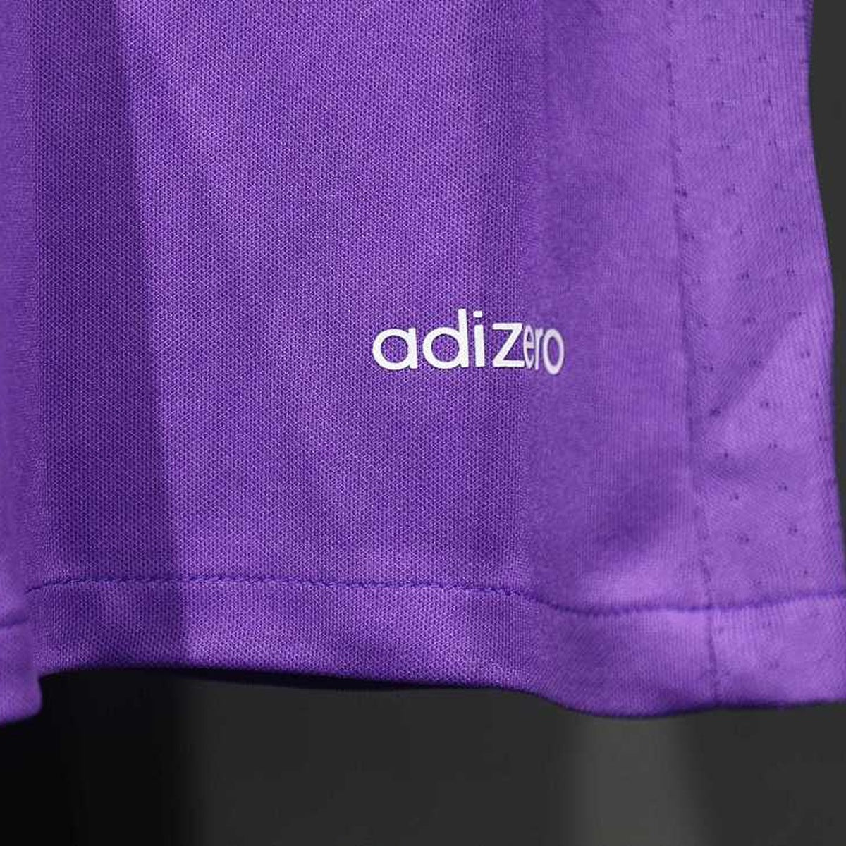 Jersey Real Madrid 2016-17 Visitante morado, foto 10 de 12
