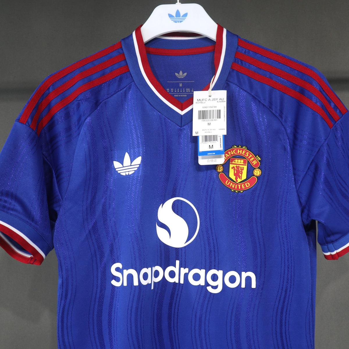Jersey Manchester United 2026-27 Visitante azul, foto 7 de 7