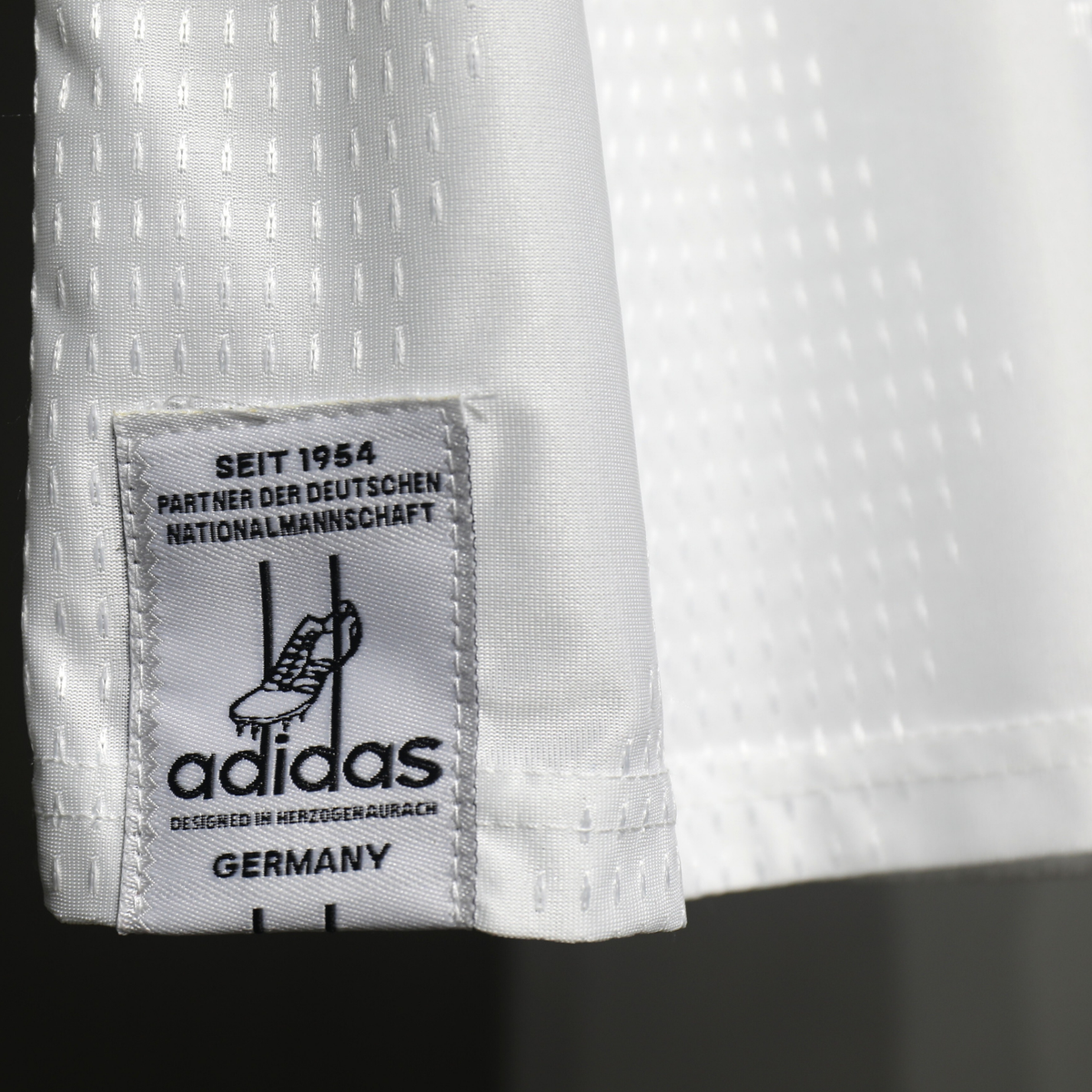 Alemania Local 2026 — Wirtz · Authentic · Entrega inmediata