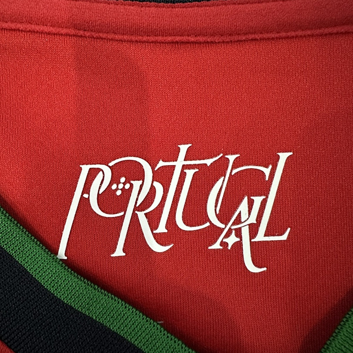 Jersey Portugal 2024 Local rojo, foto 9 de 9