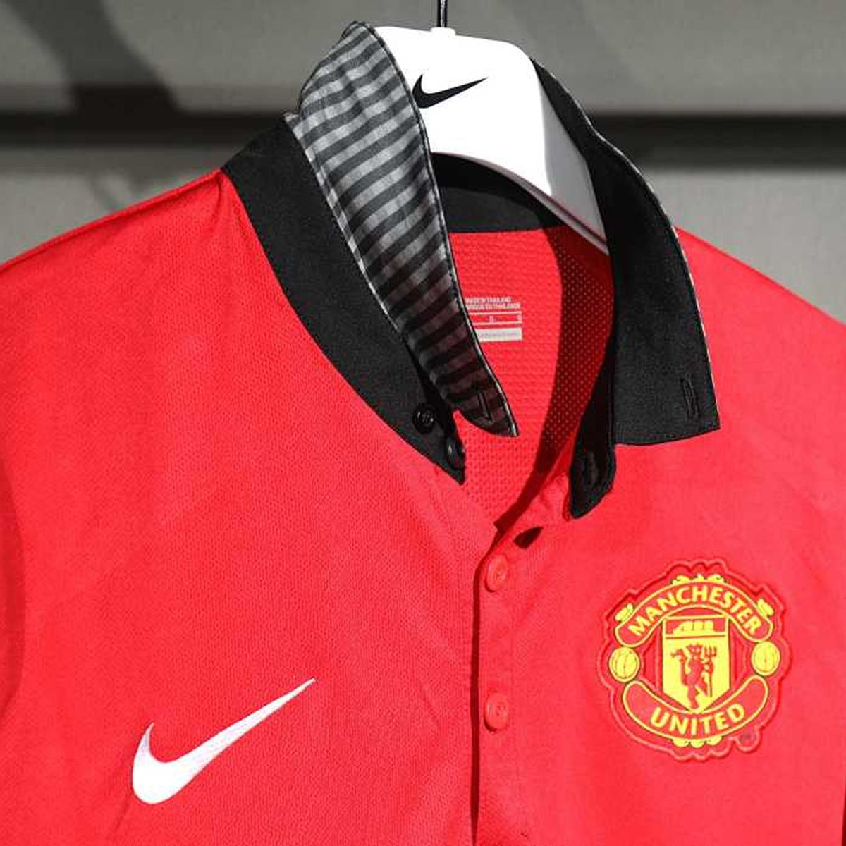 Jersey Manchester United 2013-14 Local rojo, foto 6 de 10