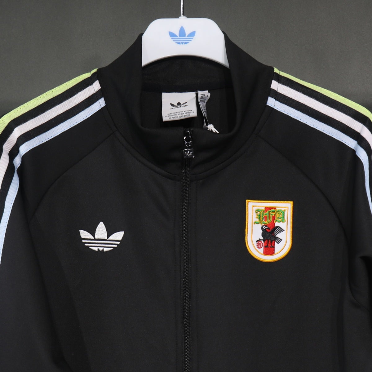 Chamarra Japón adidas Retro 2026 Negra negro, foto 6 de 6