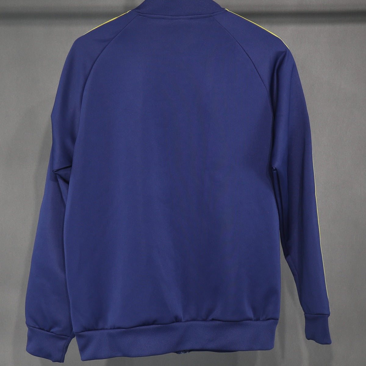 Conjunto Real Madrid adidas TRACK TOP Retro 2026 Azul marino, foto 6 de 11