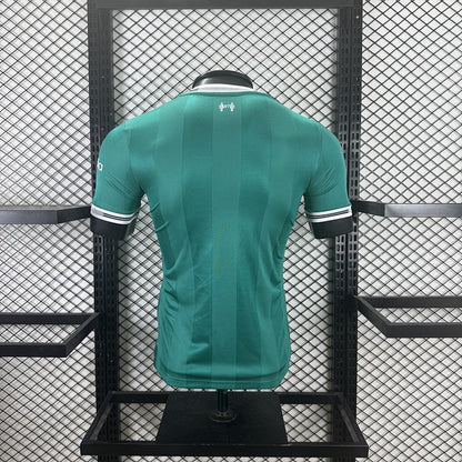 Jersey Liverpool 2025-26 Tercero verde, foto 11 de 11