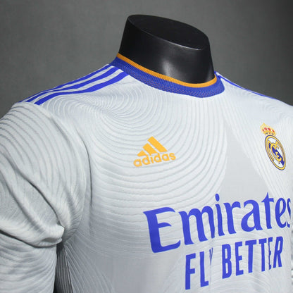 Jersey Real Madrid 2021-22 Local blanco, foto 8 de 10