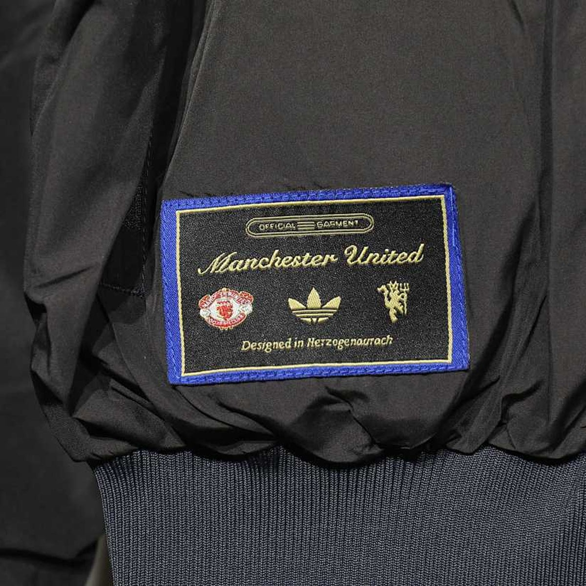 Chamarra Manchester United adidas Negra negro, foto 3 de 4