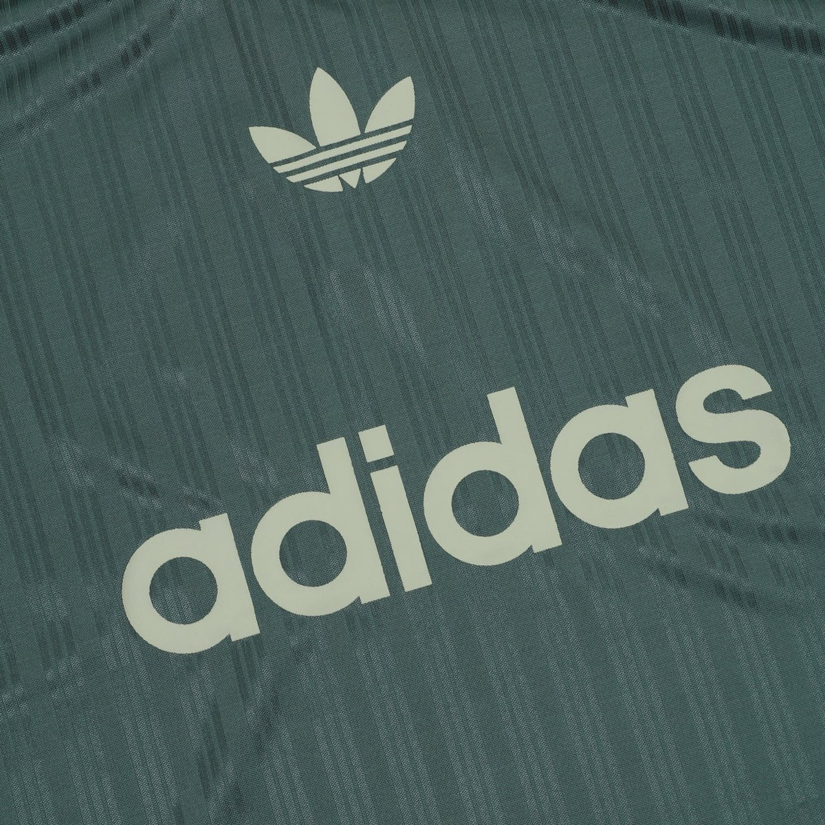 Playera adidas Logo Retro Verde, foto 7 de 9