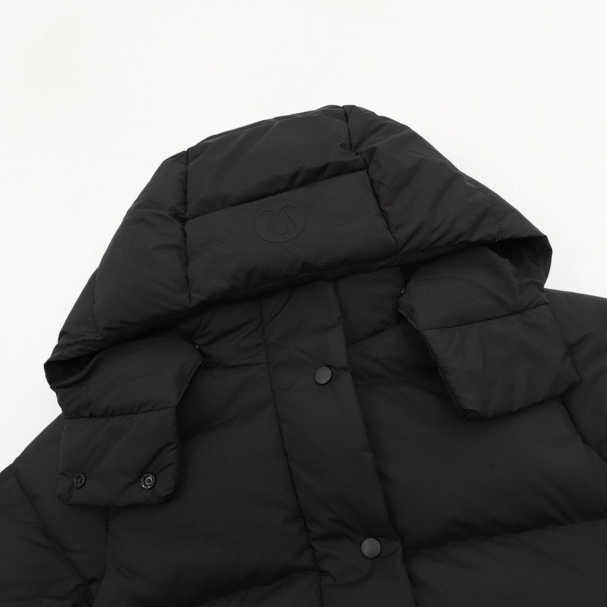 Chamarra de Plumas lululemon Wunder Puff Larga Negra negro, foto 7 de 8