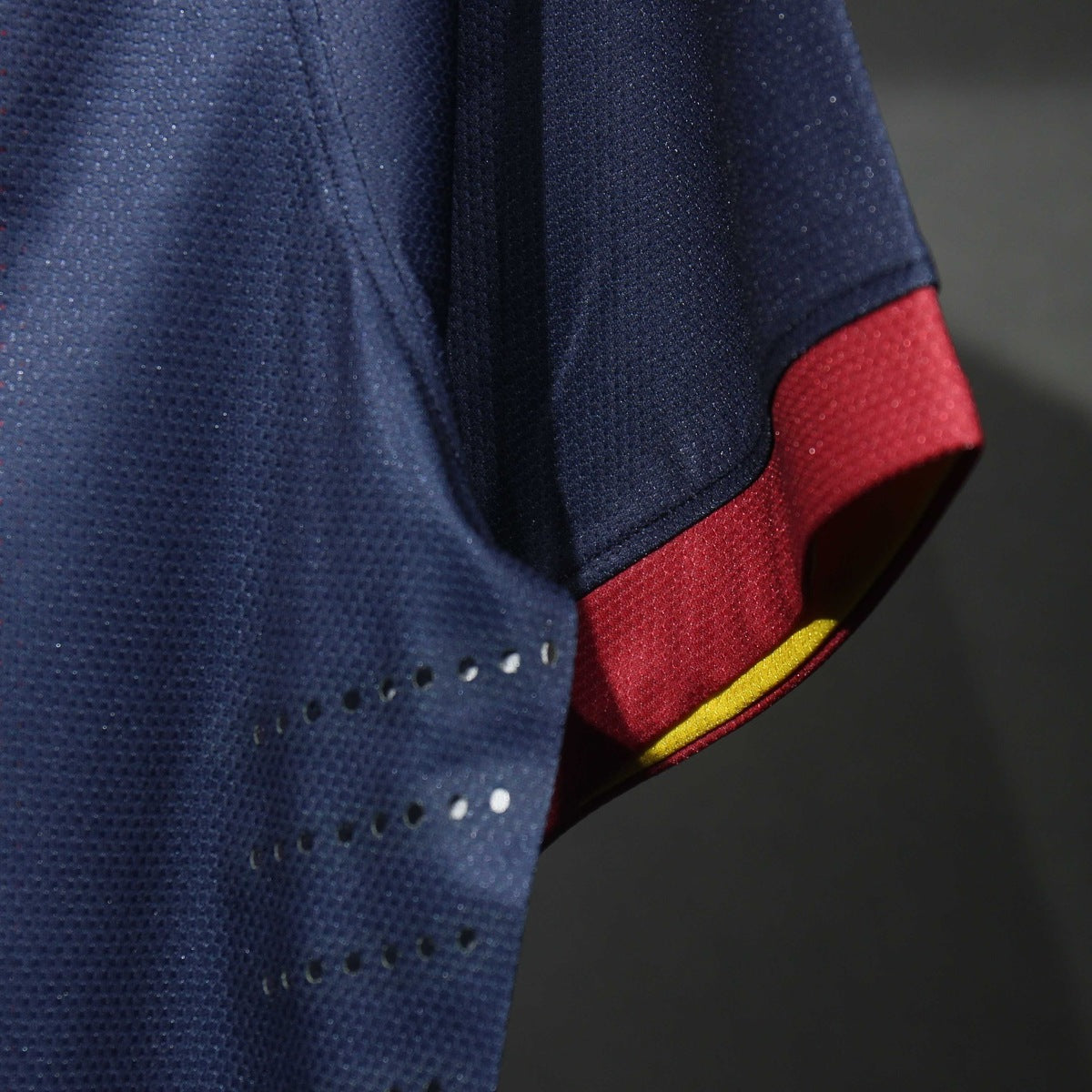 Jersey FC Barcelona 2012-13 Local azul marino, foto 8 de 11