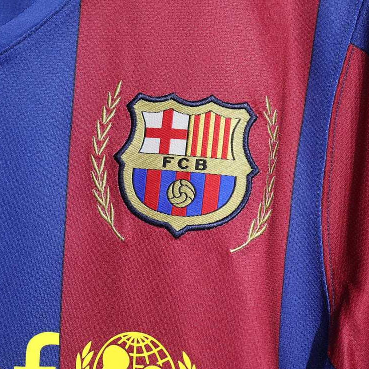 Jersey FC Barcelona 2007-08 Local rojo, foto 6 de 6