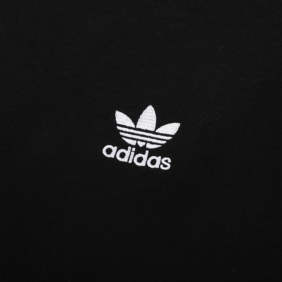 Sudadera adidas Trébol 3D en Manga, foto 12 de 13