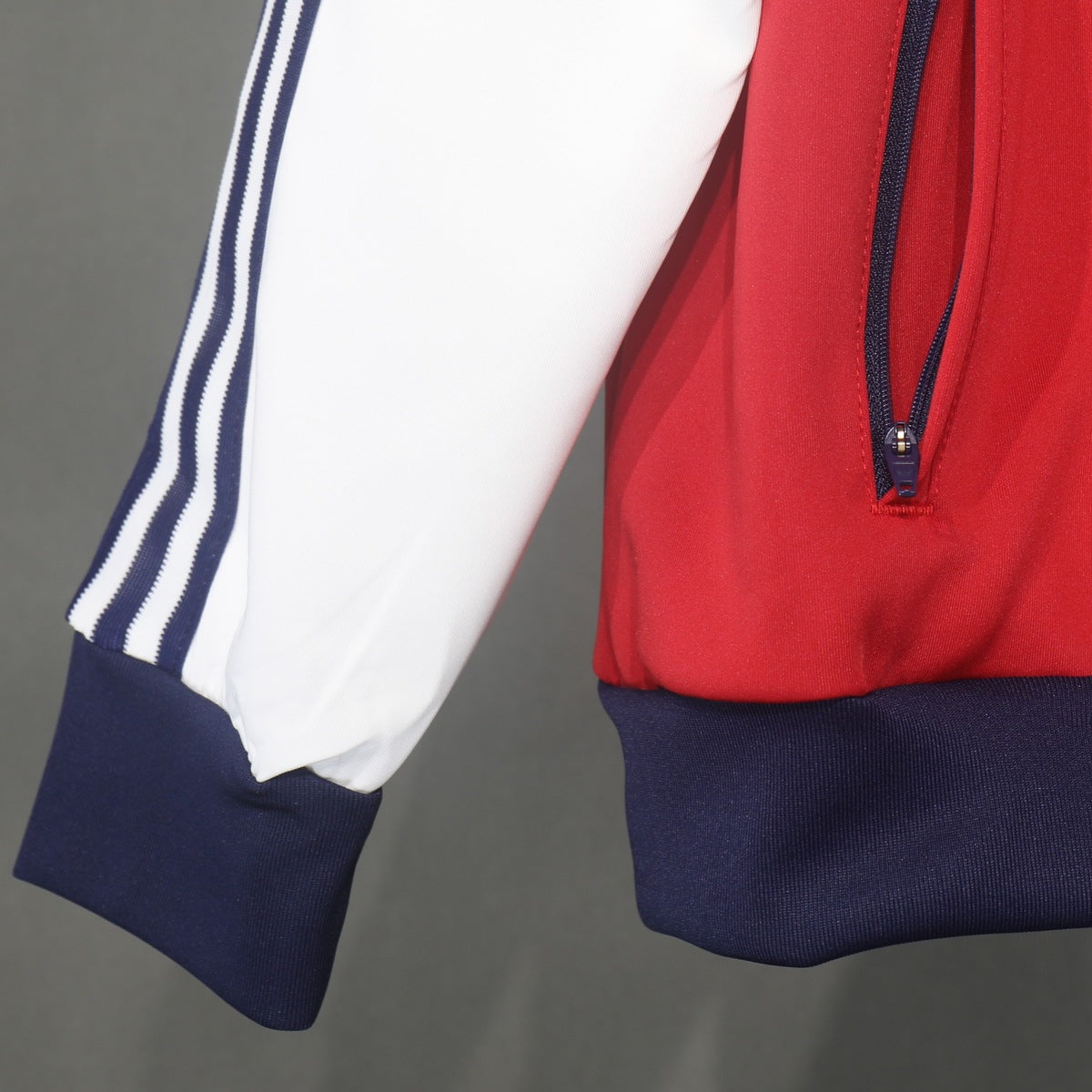 Conjunto Arsenal adidas TRACK TOP Retro 2026 Rojo, foto 7 de 11