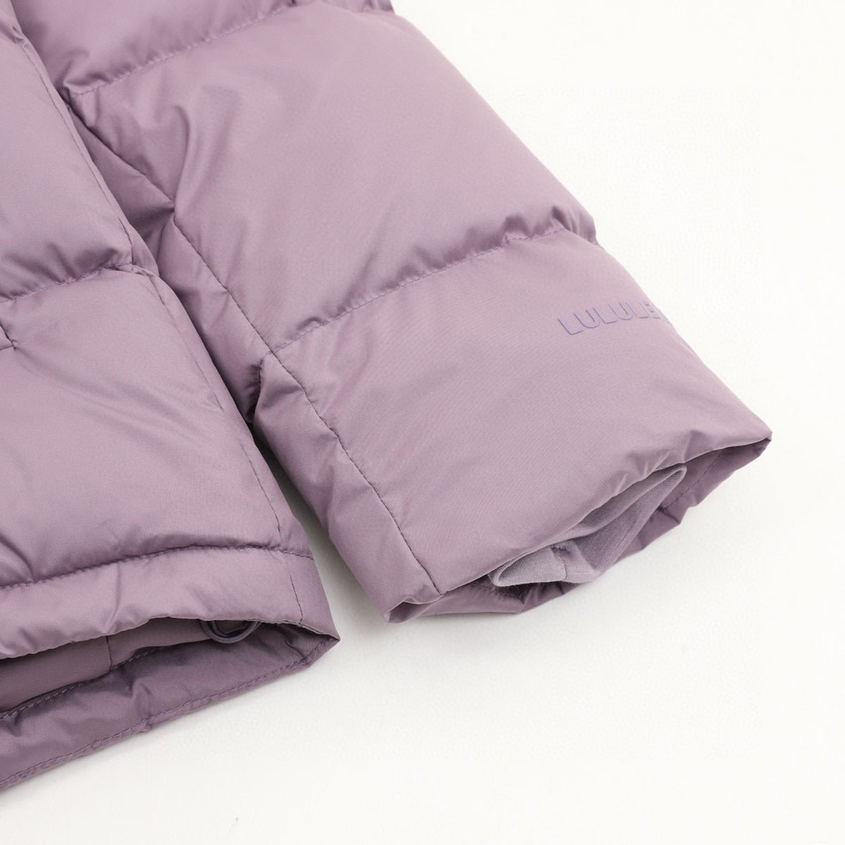 Chamarra de Plumas lululemon Wunder Puff 5 Paneles Lila morado, foto 6 de 9
