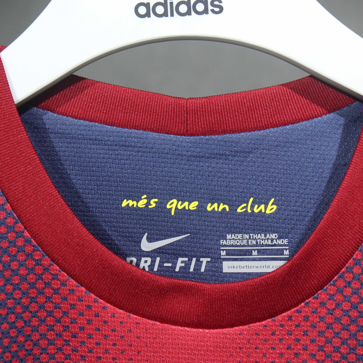 Jersey FC Barcelona 2012-13 Local azul marino, foto 10 de 11