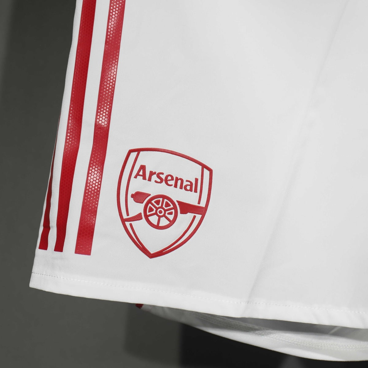 Short Arsenal adidas 2025 Local blanco, foto 5 de 5