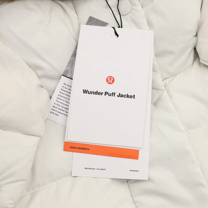 Chamarra de Plumas lululemon Wunder Puff Super Cropped Blanca blanco, foto 5 de 9