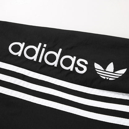 Conjunto adidas Taslan Tres Franjas, foto 4 de 10