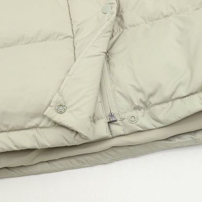 Chamarra de Plumas lululemon Wunder Puff Super Cropped Verde Salvia beige, foto 5 de 9