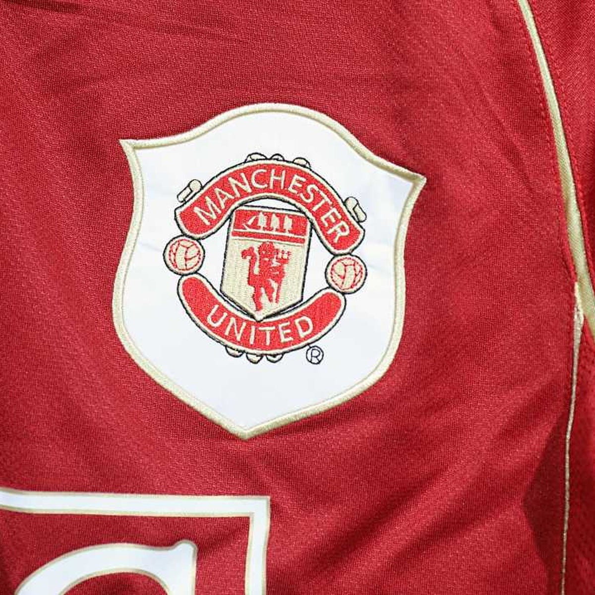 Jersey Manchester United 2006-07 Local rojo, foto 9 de 12