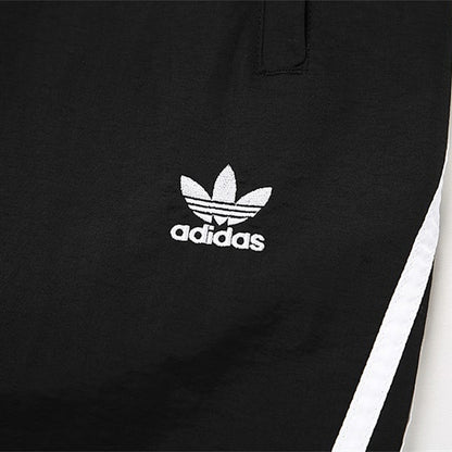 Conjunto adidas Taslan Tres Franjas, foto 5 de 10