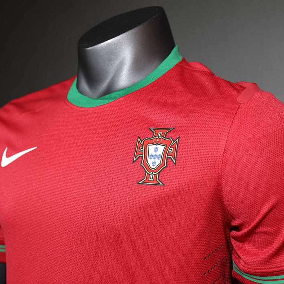 Jersey Portugal 2012 Local rojo, foto 12 de 14