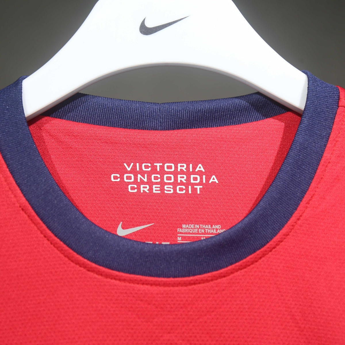 Jersey Arsenal 2012-13 Local rojo, foto 11 de 15