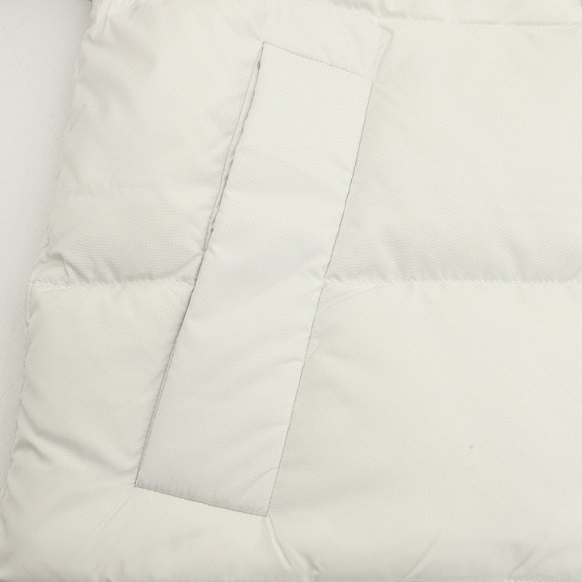 Chamarra de Plumas lululemon Wunder Puff 4 Paneles Blanca blanco, foto 6 de 9