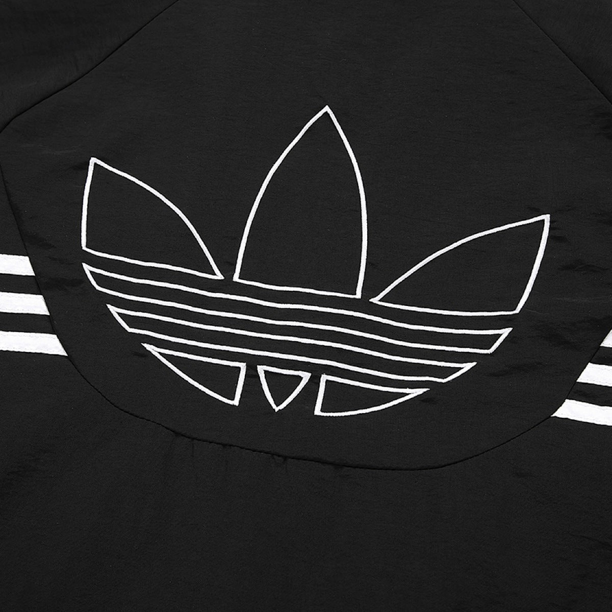 Conjunto adidas Taslan Tres Franjas, foto 6 de 10